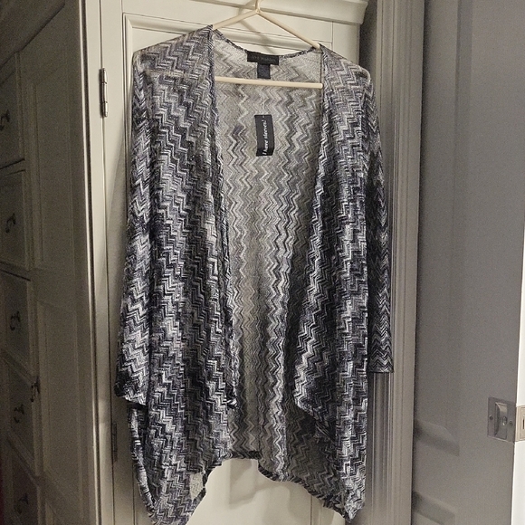 Steve Madden Sweaters - Steve Madden Gray Kimono / Cardigan Sweater